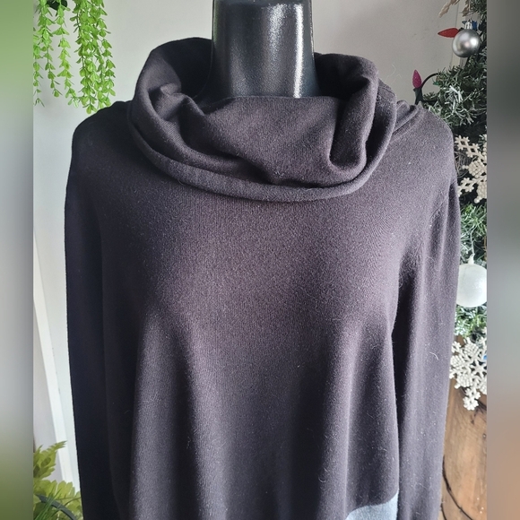 89th + Madison Black and Grey Cowl Turtleneck Sweater XL - Picture 2 of 7